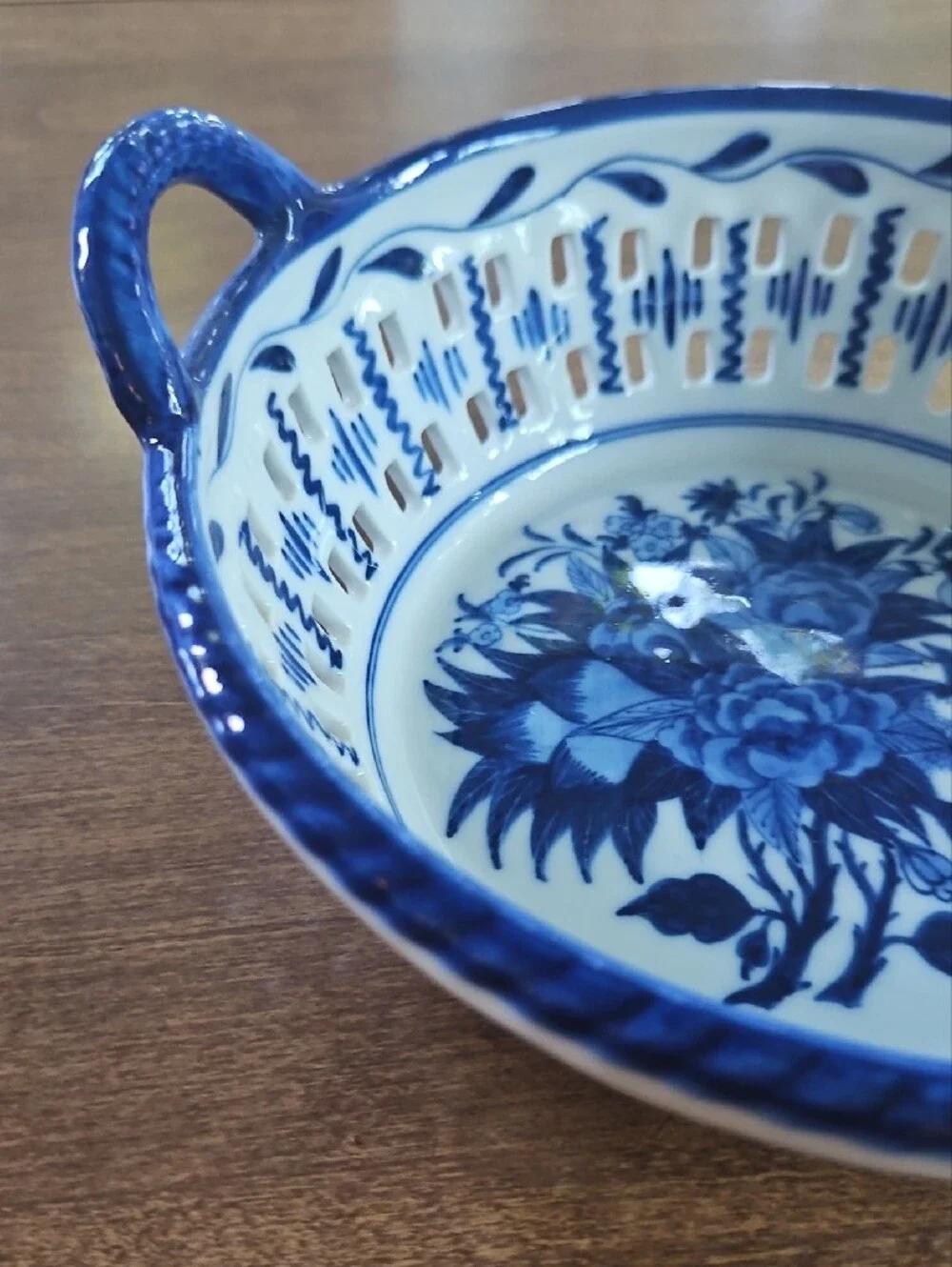 Vintage Blue & White Reticulated Porcelain Basket Bowl Made in Thailand 7.5